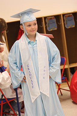 Graduation Caps and Gowns for Kindergarten DayCare and Preschool ...